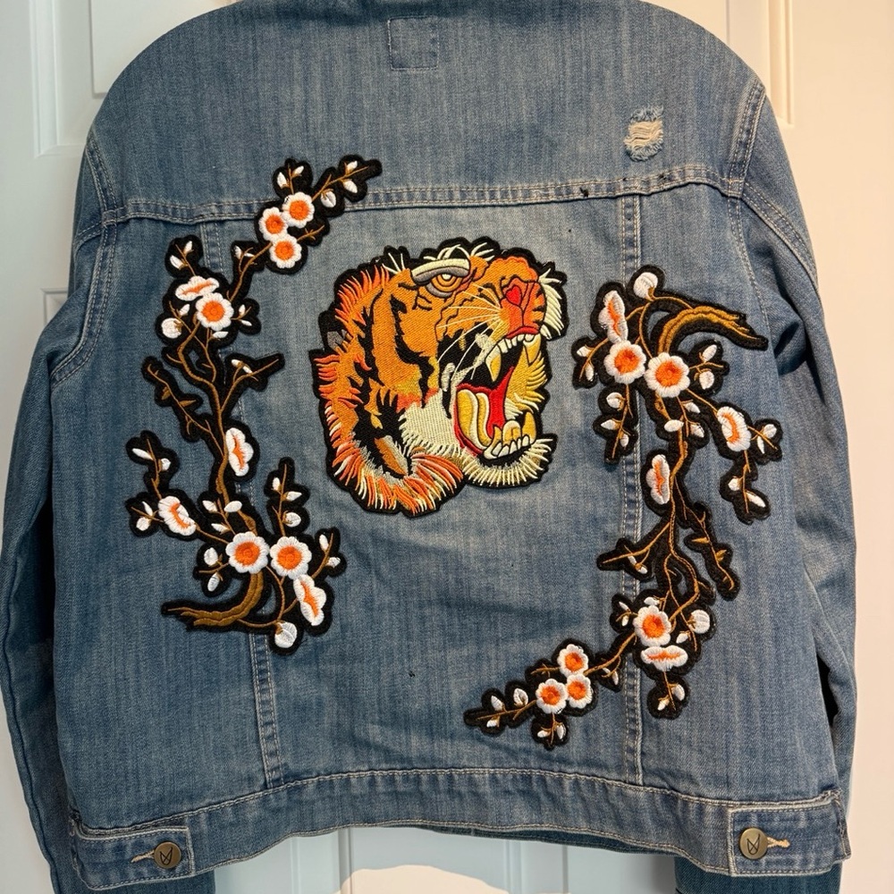 Barely Wore Like New. Women’s Mp Size Large Jacket - image 1